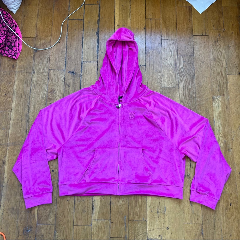 Victoria’s Secret Cropped Velvet Zip UP